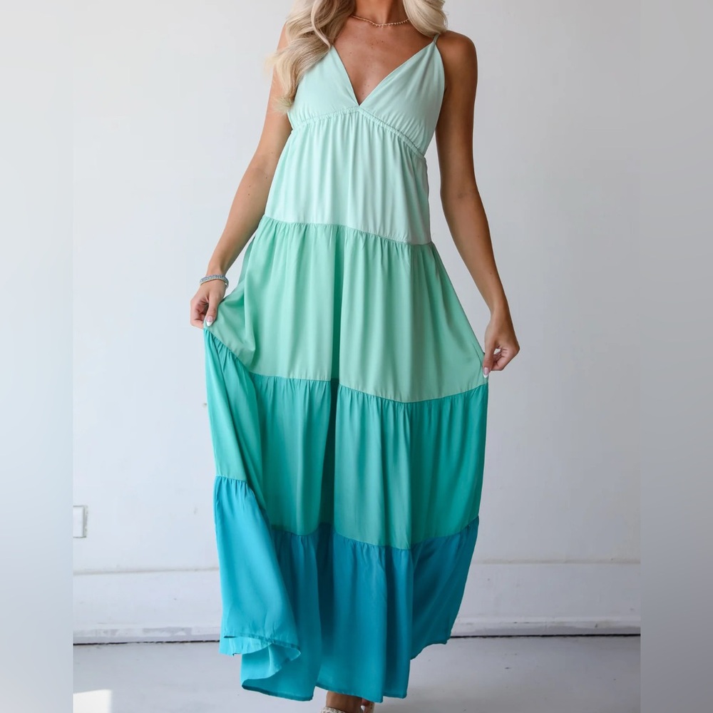 New In Maxi Dress Teal Colorblock Small
